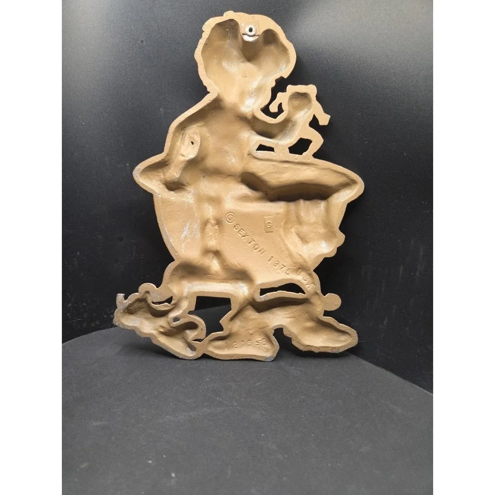 Vintage‎ Sexton 1975 Boy And Frog In Bathtub Cast Metal Wall Plaque Handpainted